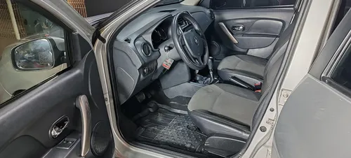 Renault Logan 1.6 Privilege / Intens