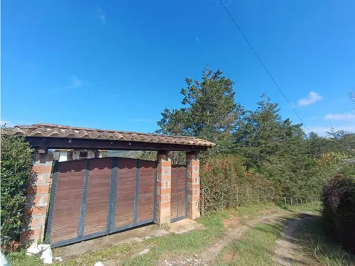 Encantadora Finca En Venta Cerca A Ríonegro