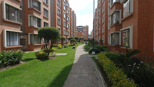  Hermoso Apartamento Soacha, Colombia (16543877758)