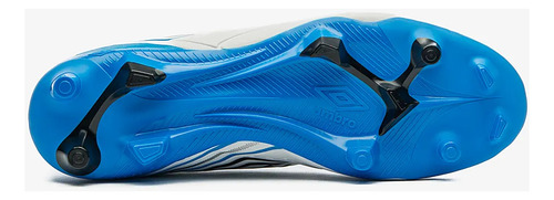 Botines Futbol Umbro Score Para Campo Con Tapones Importado