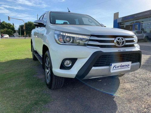 Toyota Hilux 2.8 Cd Srx 177cv 4x4 At 2017