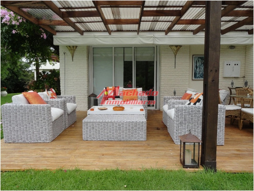 Zona Golff, Casa En Excelente Estado- Ref: 6014