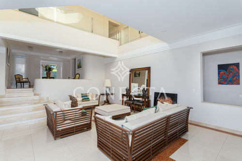 Imagem 28 de 30 de Tamboré 03 | Casa Ampla Com Iluminação Natural | Espaço Verde | Venda - Cnc1054