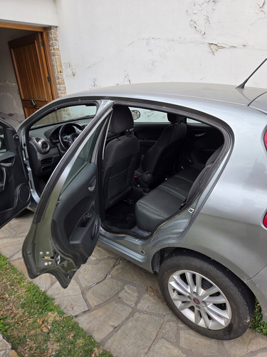 Fiat Palio 1.6 Essence 16v 5P