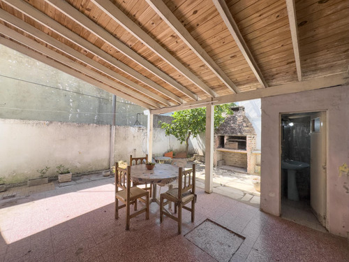 Venta Casa 3 Ambientes En Santos Lugares