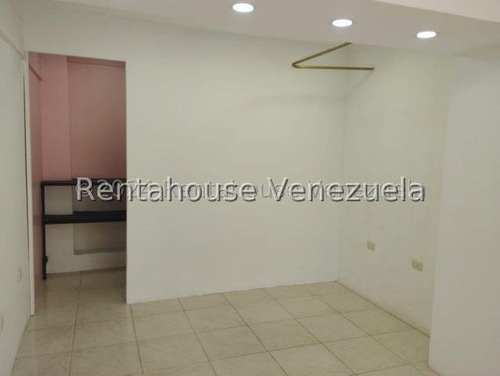 Maritza Lucena Alquila Local Comercial A Pie De Calle Al Este De Barquisimeto, Ideal Para Establecer Cualquier Negocio, Alto Tráfico Vehicular Y Peatonal, Vigilancia 24/7.