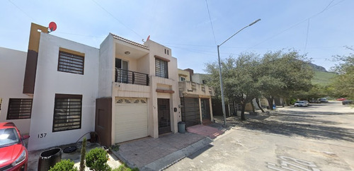 Casa En Venta En Escobedo, Nuevo León Mm-