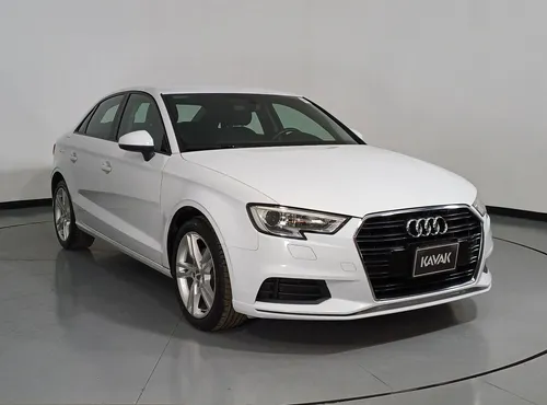 Audi A3 1.4 35 TFSI DYNAMIC DCT