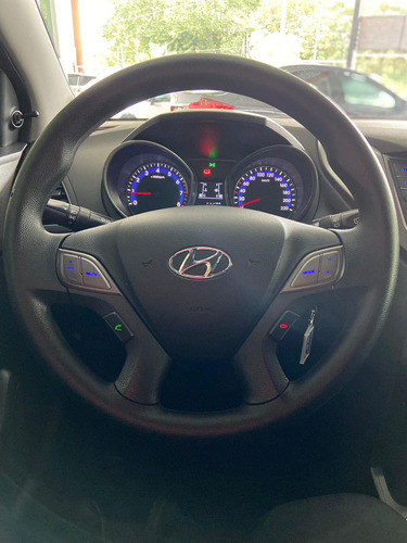 Imagem 12 de 14 de Hyundai Hb20 1.6 Comfort Plus Flex Manual