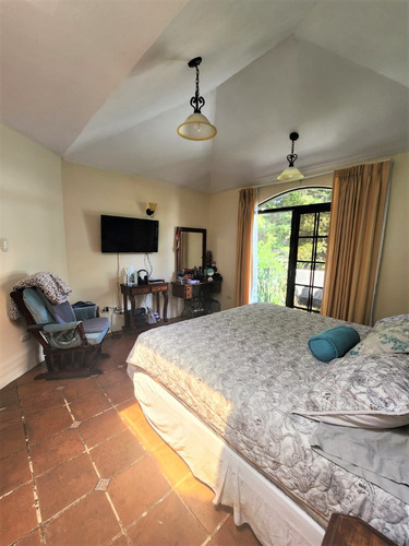 Imagen 12 de 27 de Vendo Hermosa Casa Ubicada En Sector Exclusivo De Alta Plusvalía, Excelente Estado