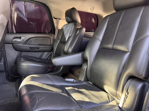 Chevrolet Tahoe E Suv Piel Cd 2a Fila Asientos 4x4 At