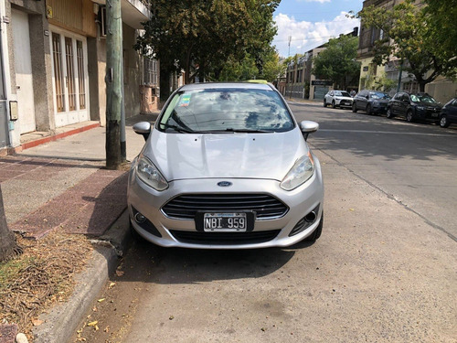 Imagen 3 de 13 de Ford Fiesta Kinetic Titanium Sedan