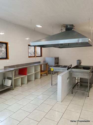 Se Arrienda Local Comercial Camino Caburgua- Pucón