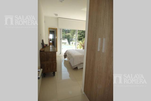Imagen 11 de 15 de Departamento - Playa Mansa Dos Dormitorios