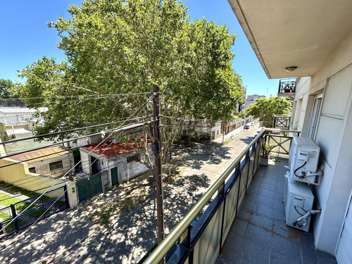 Venta Departamento 4 Ambientes Con Balcón Saenz Peña