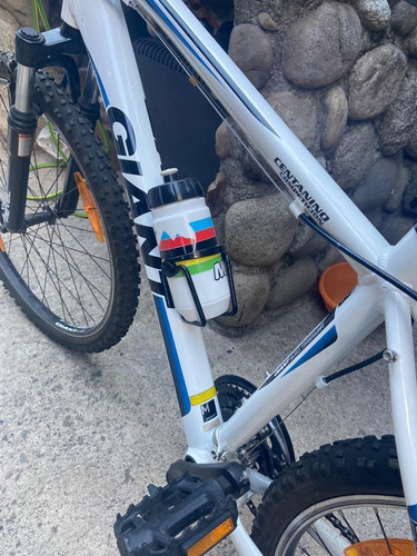 Bicicleta Giant Revel