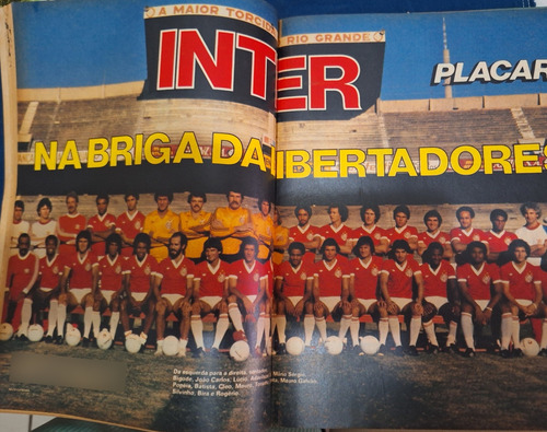 Placar 522 Com Figurinhas Do Álbum Enciclopedia Do Futebol (Usado)