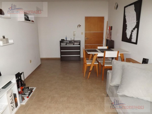 Imagen 3 de 10 de Departamento - La Plata