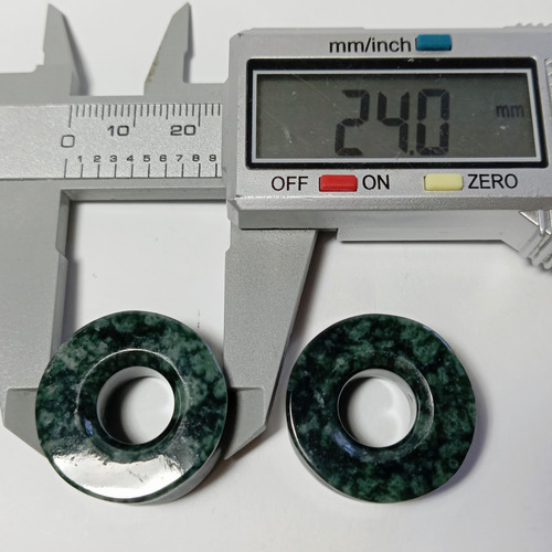 Par De Expansores De Jade Guatemala Con Perforación 24mm