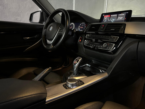 BMW Serie 1 2.0 Sport Active Flex Aut. 5p