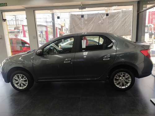 Imagen 16 de 18 de Renault Logan Zen 1.6 16v
