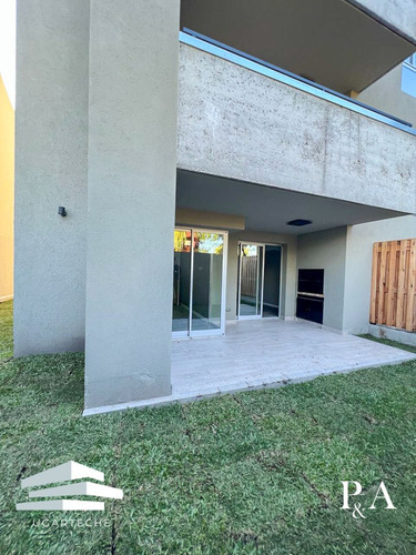 Departamento Con Jardín, Monte Grande - Venta
