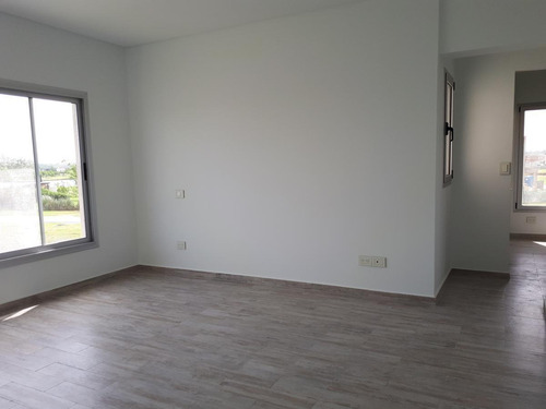 Imagen 11 de 17 de Casa En Venta El Canton Bº Islas A Laguna C/pileta