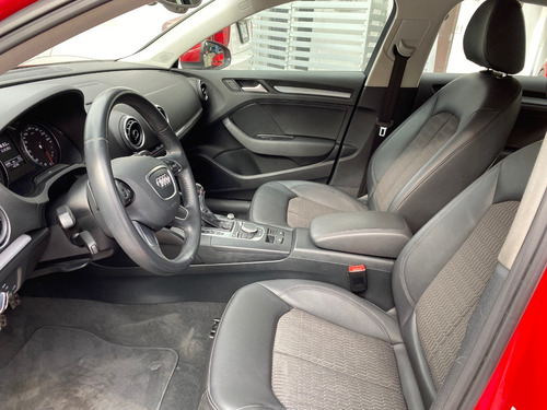 Imagen 7 de 13 de Audi A3 Attraction Plus 1.8 Tfsi Stronic 2015