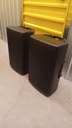 Caixa De Som Jbl Eon 615 - 1 Unidade Preto (Usado)