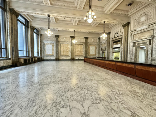 Oficina En Palacio De La Reconquista