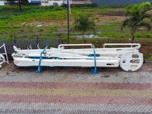 Bomba Lança De Concreto Xcmg Hb60k 60m 2013 = Betoneira