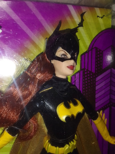Barbie Batgirl Batman Dc Comics Pink Label (Usado)