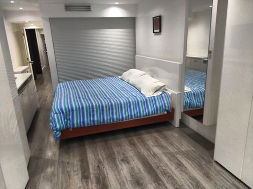 Apartamento En Venta El Rosal Remodelado. Con Pozo. Código 23-26390 Mr.
