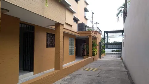 Oficina Con Excelente Ubicación Cod. 54974