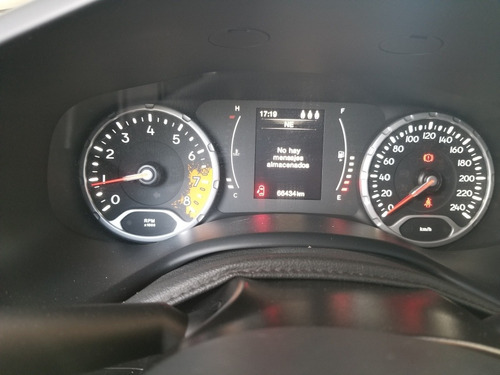 Imagen 6 de 16 de Jeep Renegade 2016 1.8 Sport Plus