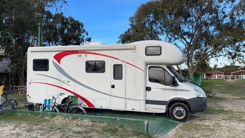 Imagem 1 de 10 de Motorhome Iveco Daily 55c16 Santo Inácio 8.1 Si