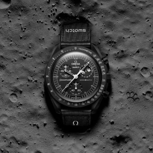 Relógio Swatch X Omega Moonswatch Moonphase Snoopy Preto Relógio Swatch X Omega Moonswatch Moonphase Snoopy Preto
