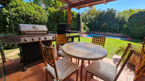 Linda Casa En Condominio