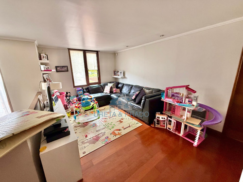 Preciosa Casa En Condominio, San Carlos De Apoquindo