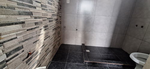 Vende Casa De 3 Dorm. Con Terreno De 402 Mts. Cno. Casavalle A Mts De Avda Garzon.