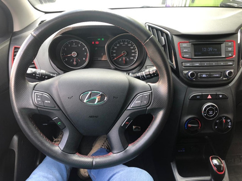 Imagem 8 de 13 de Hyundai Hb20