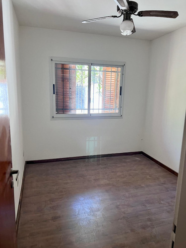 Casa En Venta - Hipolito Bouchard 171 Adrogue
