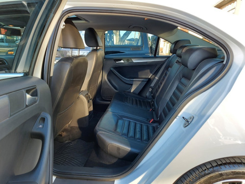Imagen 7 de 14 de Volkswagen Vento 2.0 Tsi Sportline Dsg - Bi-xenon - 2014