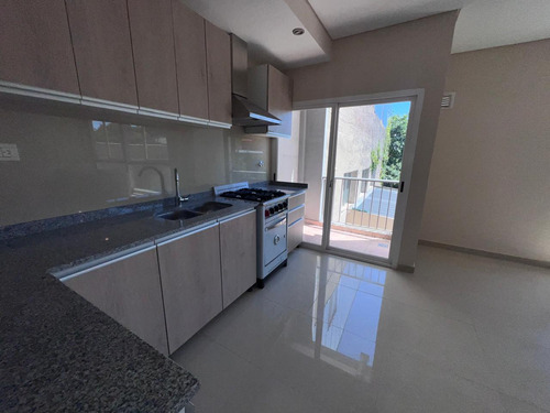 Ph Tres Ambientes Con Coch En Florida Oeste- Mejor Valor M²