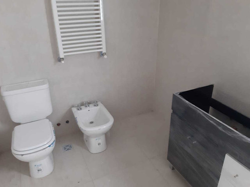 Casa Con 3 Dormitorios Y Pileta En La Alameda, Canning