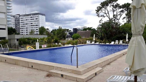 Departamento De Dos Dormitorios En Venta En Roosevelt