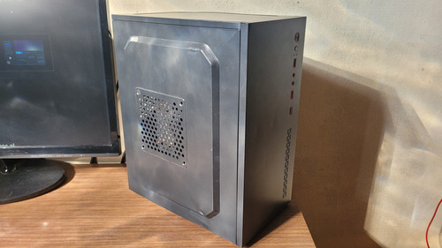 Computadora Pc Middle Gamer I5 Hd 7850 16gb Ssd240 (Usado)