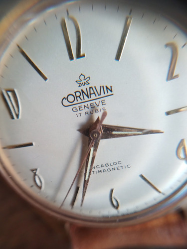 Reloj A Cuerda Color Dorado Cornavin Geneve 17 Rubis