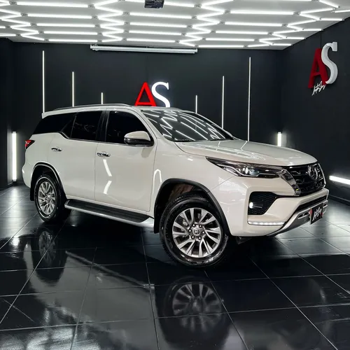 Toyota Fortuner 2.8 SRV
