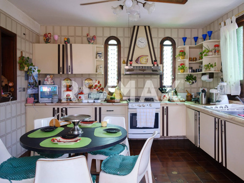 Imagen 2 de 10 de Marlyn Padrón Casas En Colinas De Guataparo Casas En Venta En Valencia